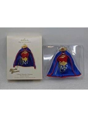 Hallmark Keepsake A Real Wonder Woman 2007 Christmas Tree Ornament DC Comics